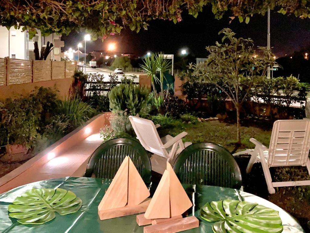 Bilocale Con Giardino Mare *
